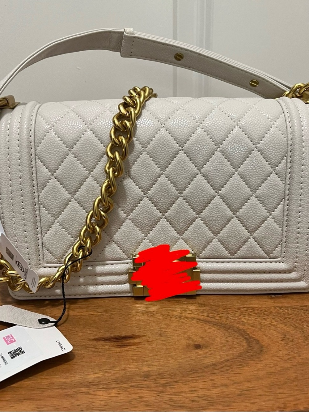 Quilted Leather Shoulder Bag in White with Gold Chain